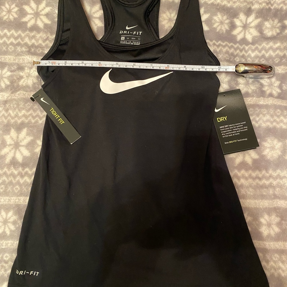 🌷XS-NIKE: DRY, TIGHT FIT TOP / NWT / TRAINING / BLACK & WHITE SWOOSH